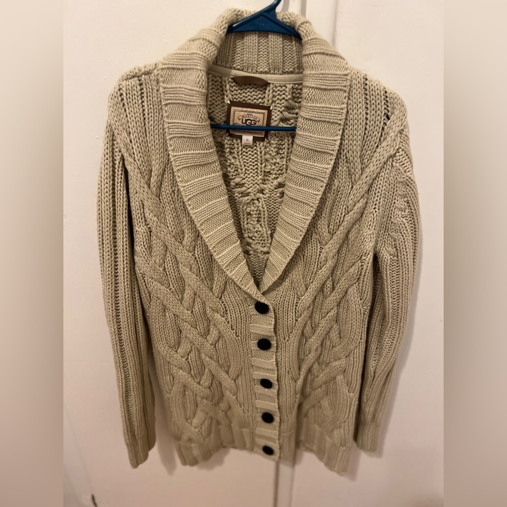 UGG CABLE KNIT SWEATER